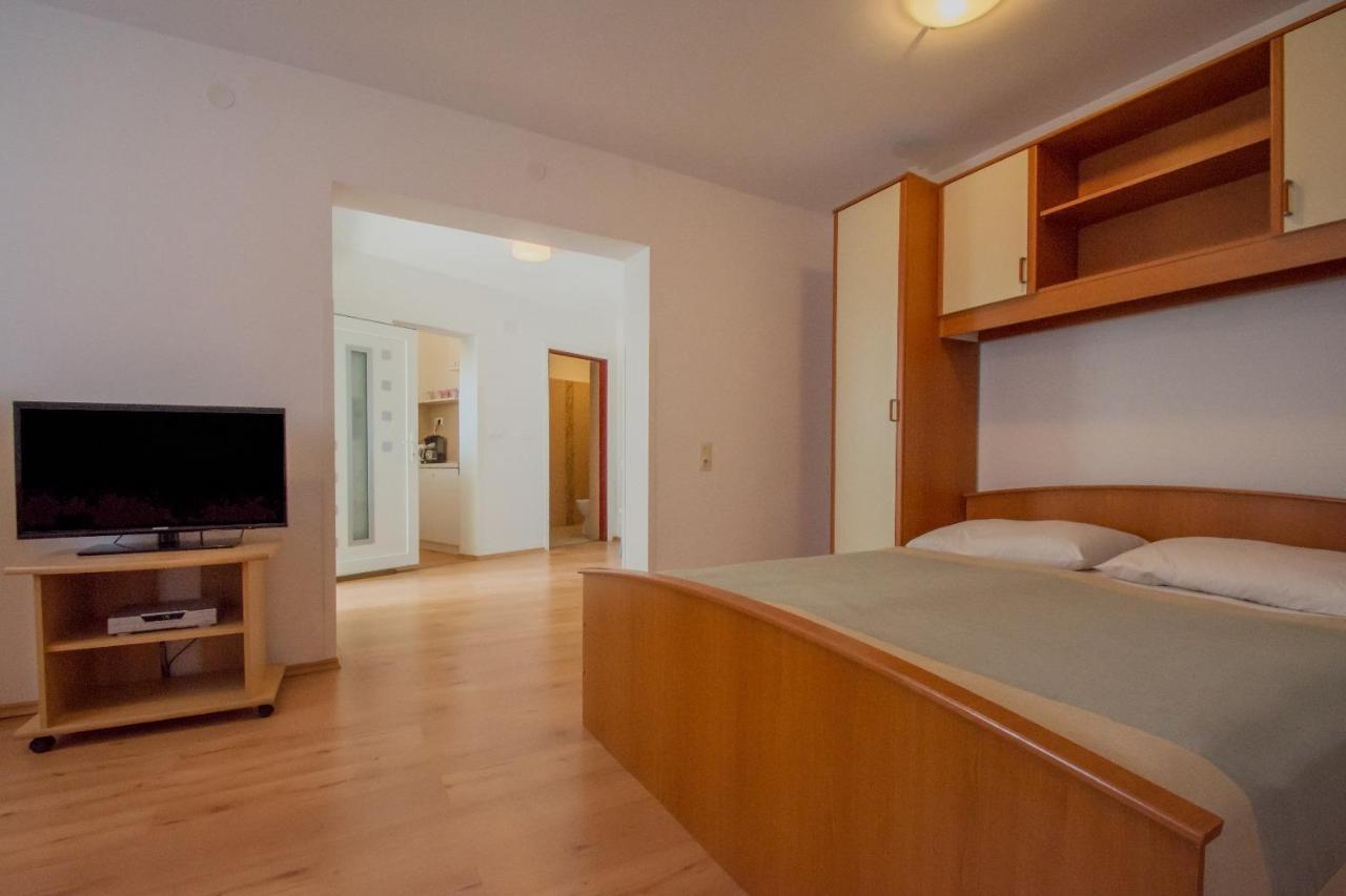 Apartments Sabina - 100M From Sea Crikvenica Luaran gambar