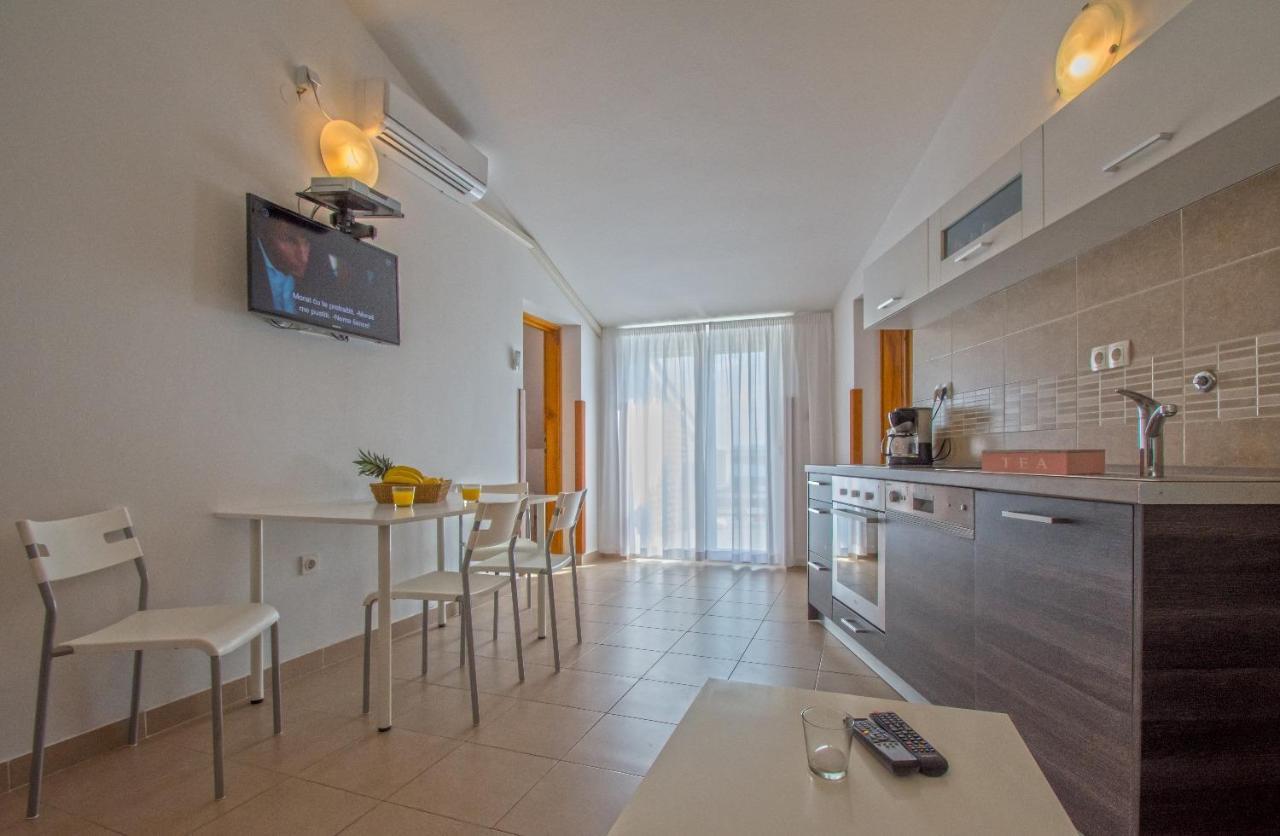 Apartments Sabina - 100M From Sea Crikvenica Luaran gambar